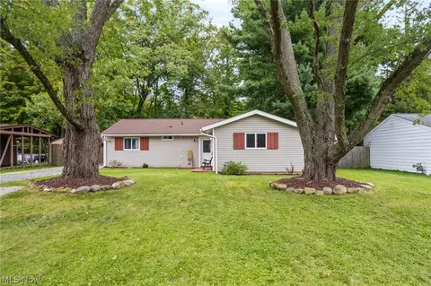1395 Arcadia Rd, Kent, OH 44240