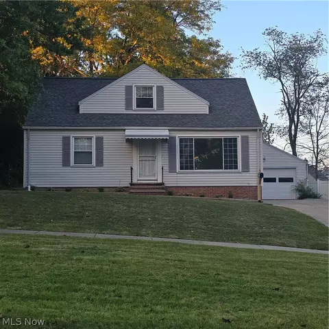 5785 Andover Blvd, Garfield Heights, OH 44125
