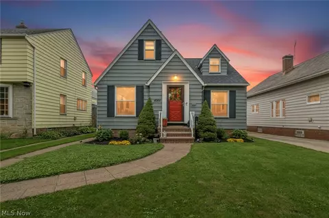 4044 W 157th St, Cleveland, OH 44135