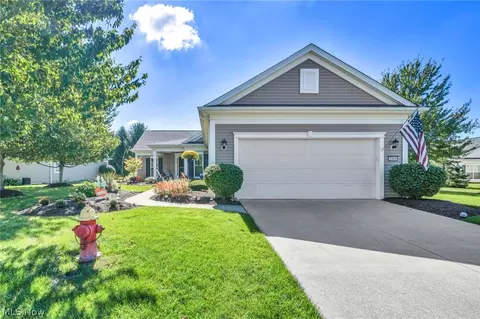 5304 Lake Forest Reserve Ln, Brunswick, OH 44212