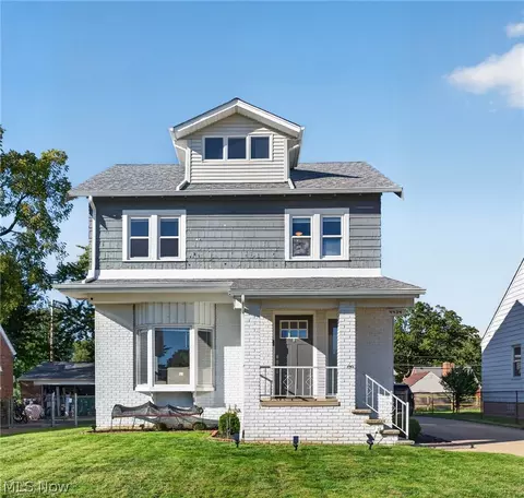 4434 Forestwood Dr, Parma, OH 44134