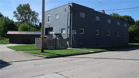 155 N Street St NW, Warren, OH 44420