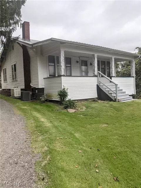 64629 Rock Mount Rd, Bellaire, OH 43906