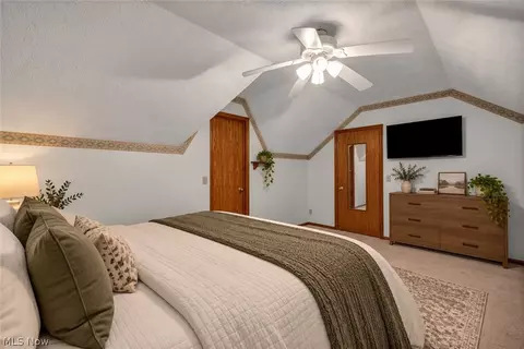 Bedroom - 8375 Nowlen St, Mentor, OH 44060 photo 1 of 7