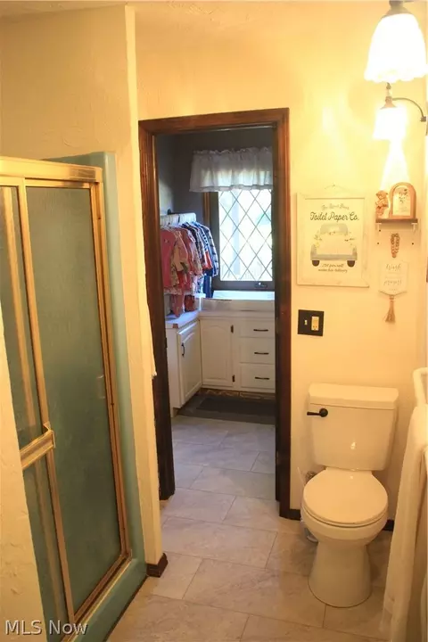 Bath - 42820 Dellefield Rd, Elyria, OH 44035 photo 5 of 6