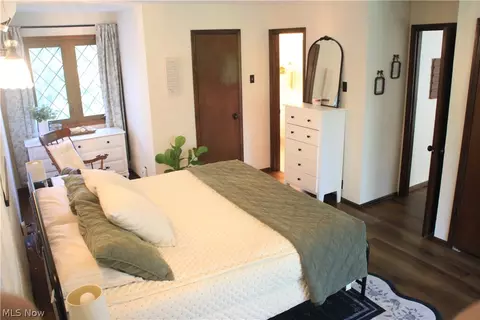 Bedroom - 42820 Dellefield Rd, Elyria, OH 44035 photo 2 of 5