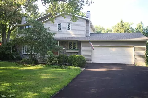 Exterior - 42820 Dellefield Rd, Elyria, OH 44035 photo 10 of 13