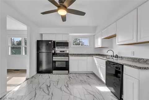 601 Northfield Rd, Bedford, OH 44146