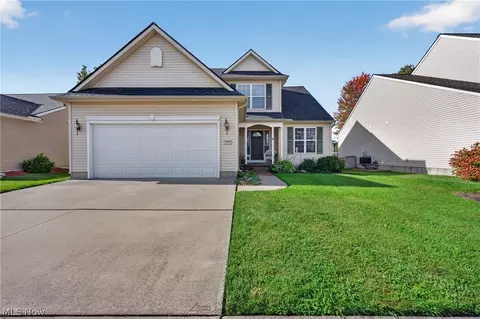8316 Chesapeake Dr, North Ridgeville, OH 44039