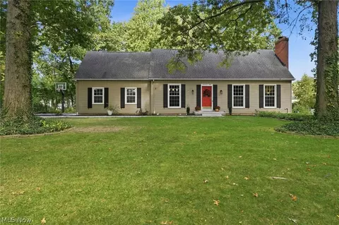 79 Colony Dr, Hudson, OH 44236