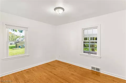 Bedroom - 233 Oakley Ave, Boardman, OH 44512 photo 3 of 7