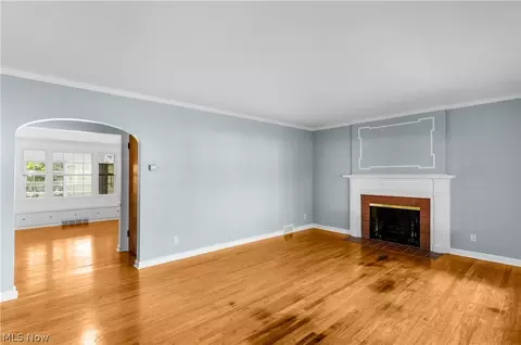 Living - 233 Oakley Ave, Boardman, OH 44512 photo 2 of 2