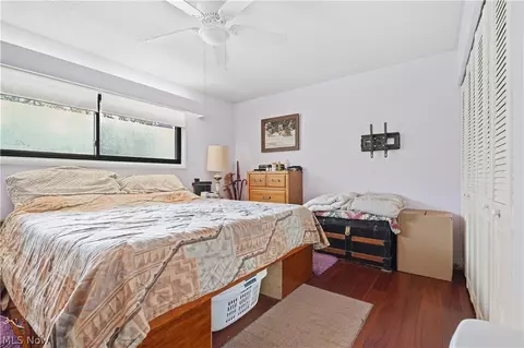 Bedroom - 110 E 252nd St, Euclid, OH 44132 photo 1 of 4