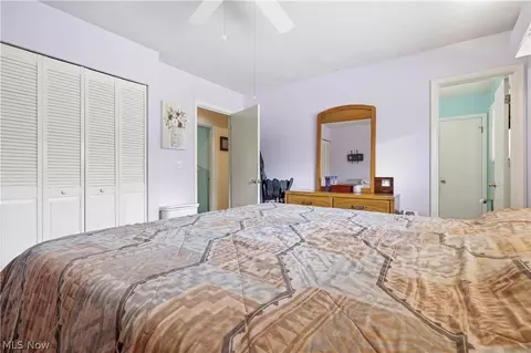 Bedroom - 110 E 252nd St, Euclid, OH 44132 photo 2 of 4