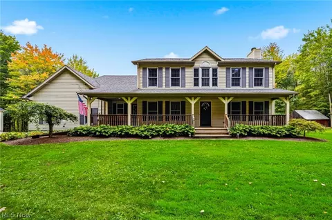 2009 Clay Rd, Dorset, OH 44032