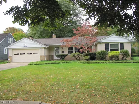 1782 Kenton Cir, Lyndhurst, OH 44124