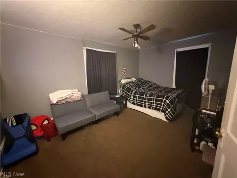 Bedroom - 822 Wallace Ave SE, Massillon, OH 44646 photo 5 of 5