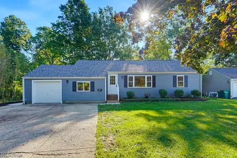 8083 Broadmoor Rd, Mentor, OH 44060