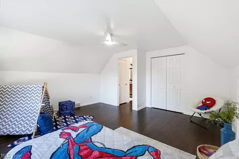 Bedroom - 113 Pinehurst Rd, Munroe Falls, OH 44262 photo 6 of 10