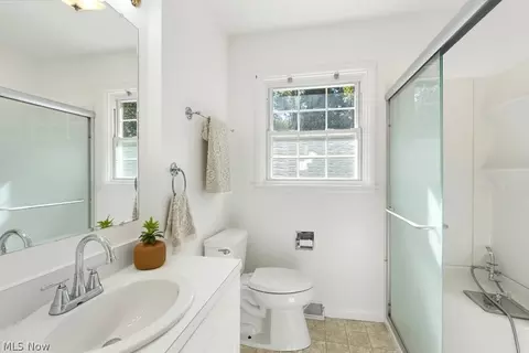 Bath - 113 Pinehurst Rd, Munroe Falls, OH 44262 photo 1 of 2