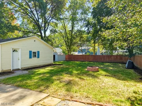 Exterior - 113 Pinehurst Rd, Munroe Falls, OH 44262 photo 5 of 6