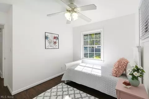 Bedroom - 113 Pinehurst Rd, Munroe Falls, OH 44262 photo 4 of 10