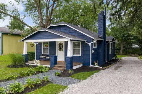 174 Killian Rd, Akron, OH 44319