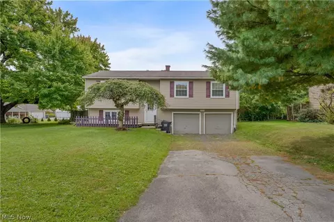 3671 Burkey Rd, Austintown, OH 44515