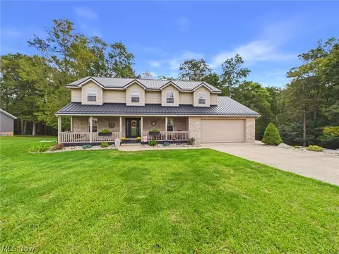 6 Amanda Ln, Parkersburg, WV 26104