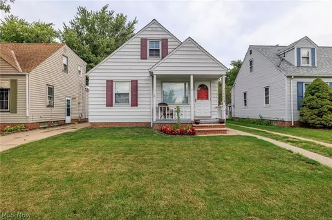 18404 Homeway Rd, Cleveland, OH 44135