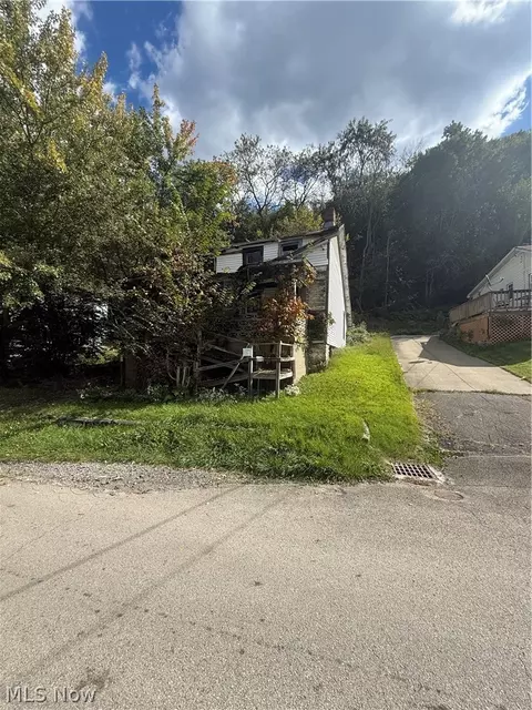 500 High St, Wellsburg, WV 26070