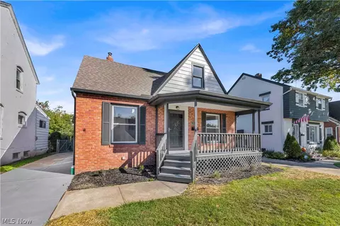 13307 Grannis Rd, Garfield Heights, OH 44125