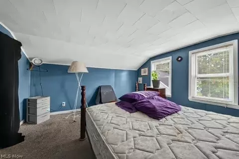 Bedroom - 1227 W 3rd St, Ashtabula, OH 44004 photo 4 of 6