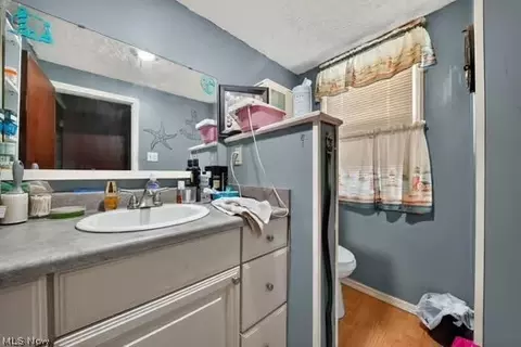 Bath - 1227 W 3rd St, Ashtabula, OH 44004 photo 1 of 2