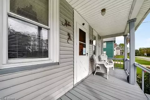 Exterior - 1227 W 3rd St, Ashtabula, OH 44004 photo 3 of 4