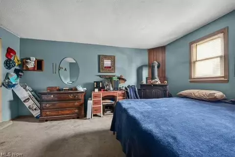Bedroom - 1227 W 3rd St, Ashtabula, OH 44004 photo 2 of 6