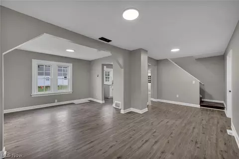 Living - 920 E 39th St, Lorain, OH 44055 photo 2 of 2