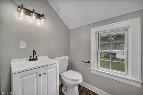 Bath - 920 E 39th St, Lorain, OH 44055 photo 1 of 2