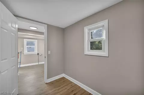 Entry Way - 920 E 39th St, Lorain, OH 44055 photo 11 of 11