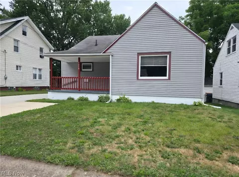 1810 Saint Elmo Ave NE, Canton, OH 44705