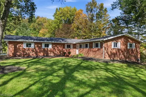 9610 Pekin Rd, Novelty, OH 44072