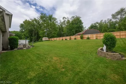 Exterior - 1150 Rolena Cir NW, Canton, OH 44708 photo 7 of 10