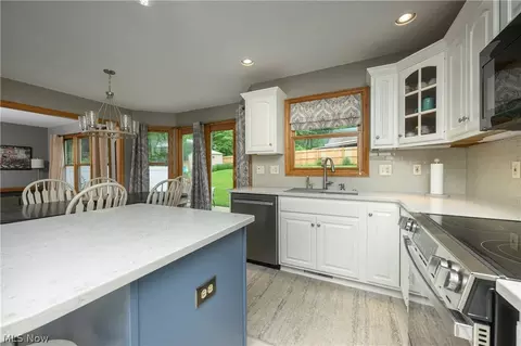 Kitchen - 1150 Rolena Cir NW, Canton, OH 44708 photo 2 of 2