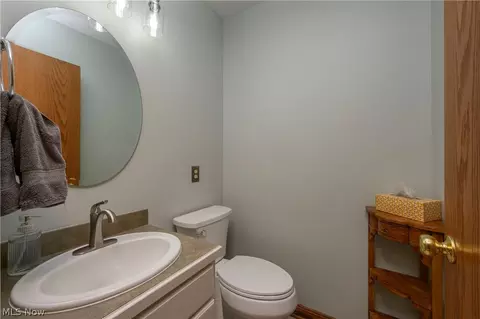 Bath - 1150 Rolena Cir NW, Canton, OH 44708 photo 1 of 4