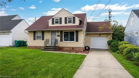 16780 Gerard Ave, Maple Heights, OH 44137