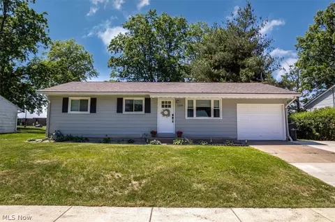 1210 Sanford St, Vermilion, OH 44089