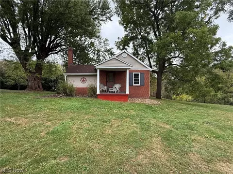 2440 Fisher Rd, East Liverpool, OH 43920