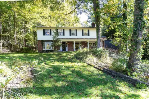 12061 Heath Rd, Chesterland, OH 44026
