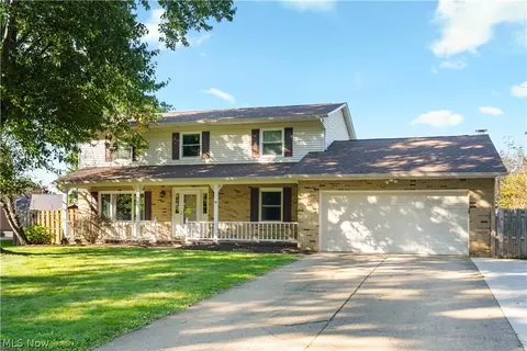 493 Trelake Dr, Canal Fulton, OH 44614