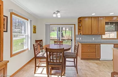 Dining - 63 W Mohawk Dr, Malvern, OH 44644 photo 2 of 2